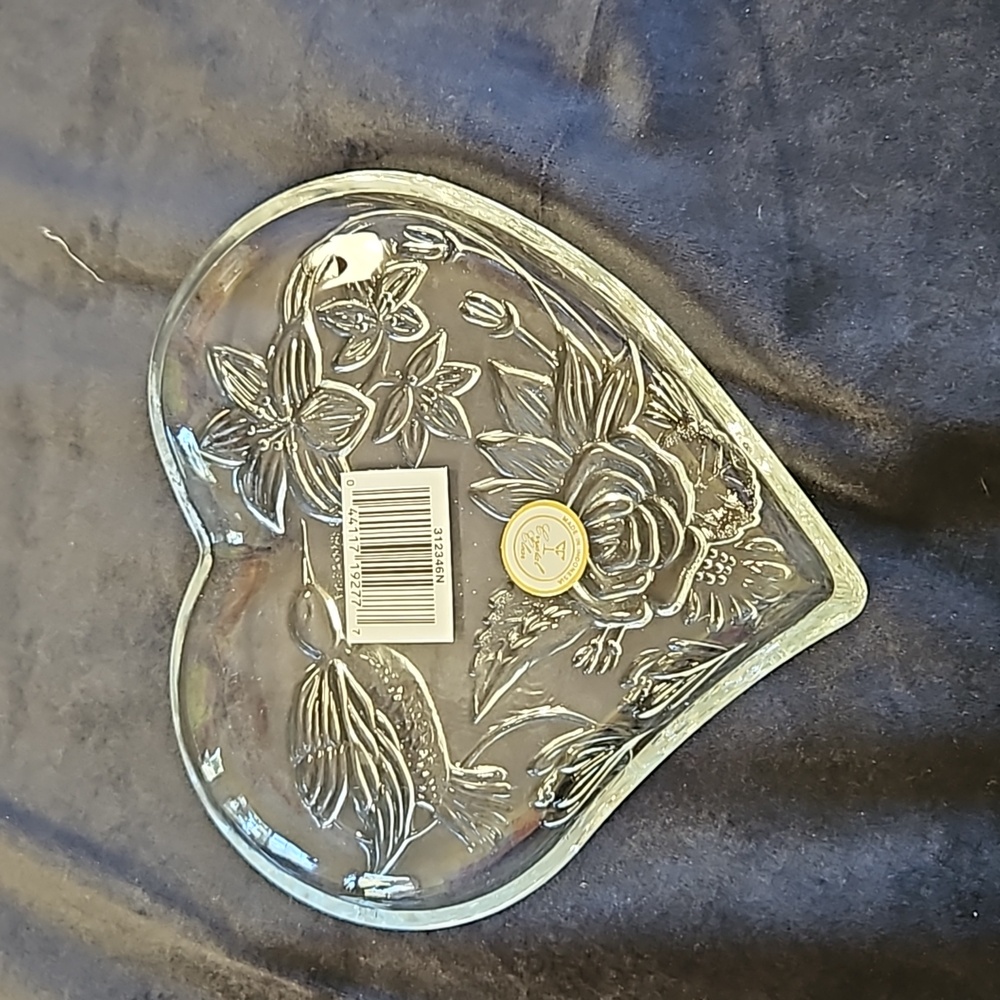 CRYSTAL CLEAR Heart Shaped Plate Dish - NEW
